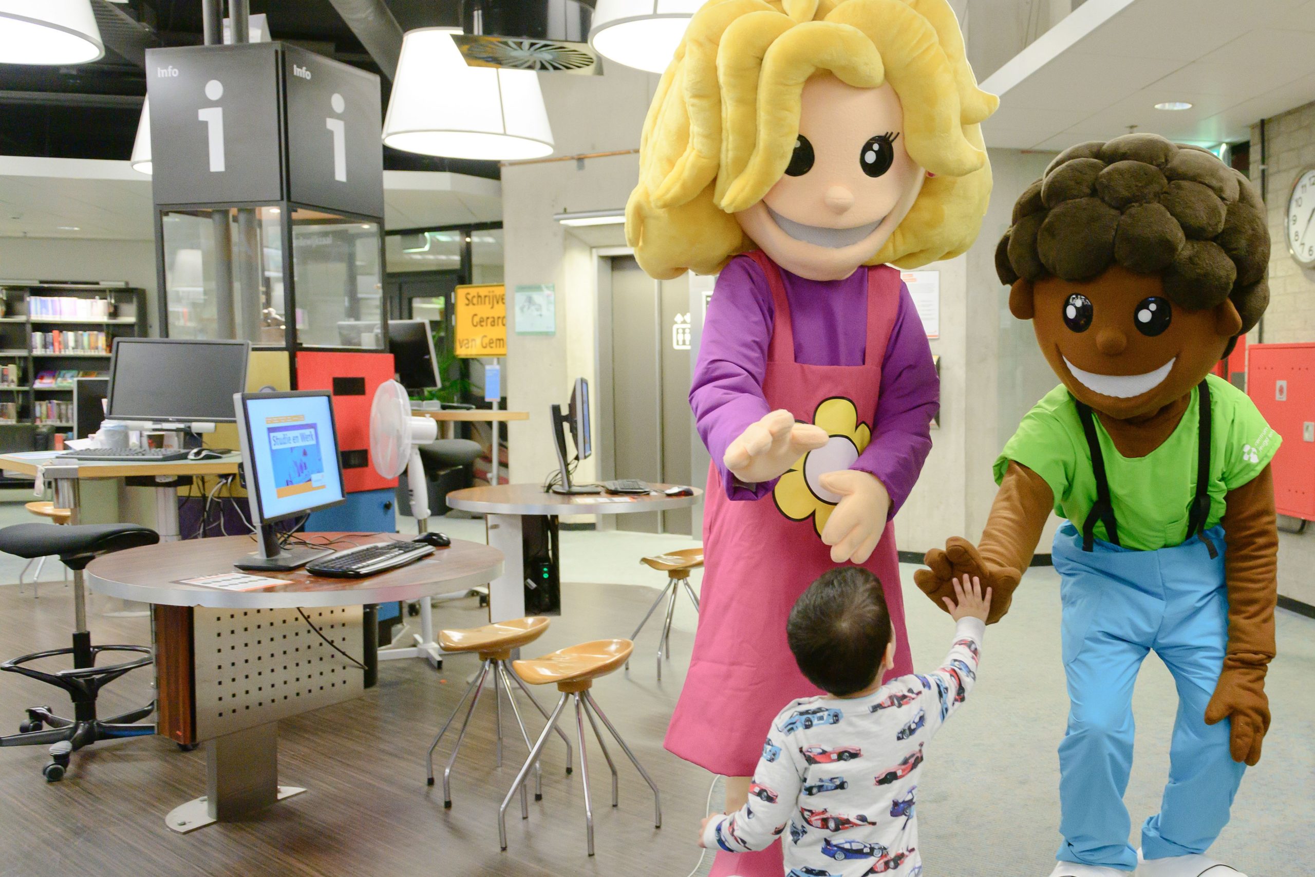 Couple-Mascots
