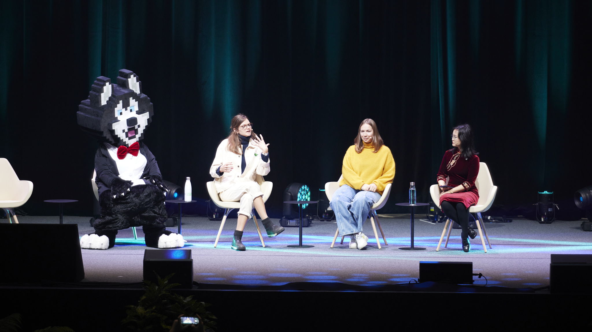 Hosky-Token-Husky-Mascot-On-stage
