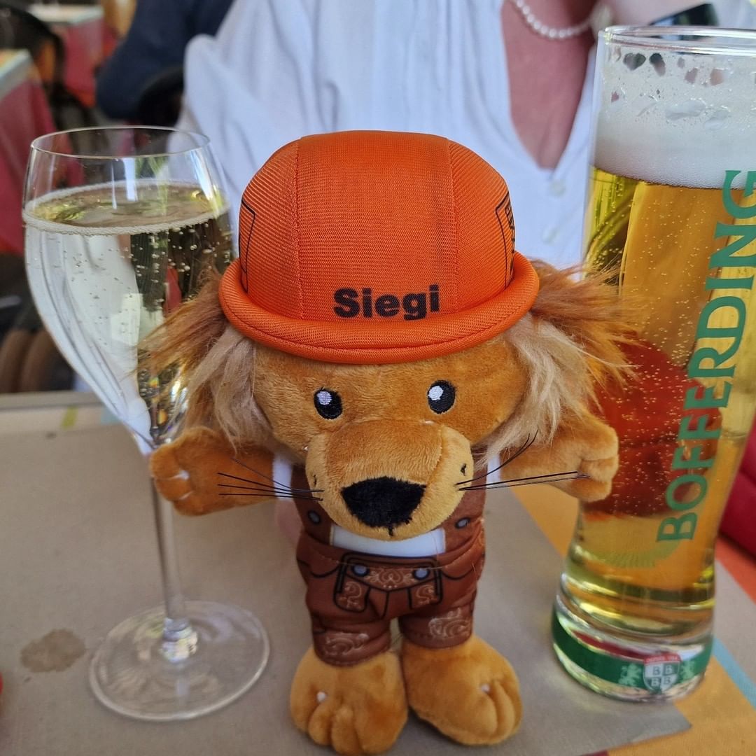 Snapinsta.app_358791399_1952816745074262_5259873116738744997_n_1024 Siegl Knuffel Door Promo Bears