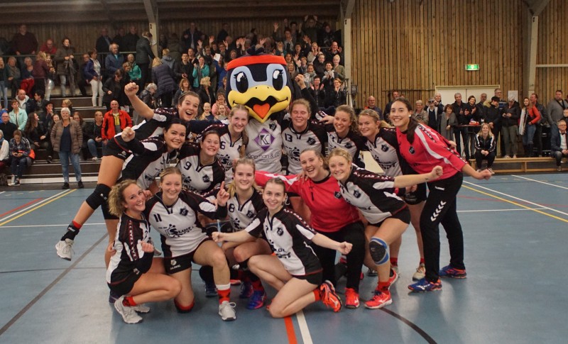 Mascotte-voor-sportvereniging-voorbeeld-handbal-ZAP-800×485 Promo Bears Blog: Sterke Sportvereniging Cultuur Door Inzet Mascotte