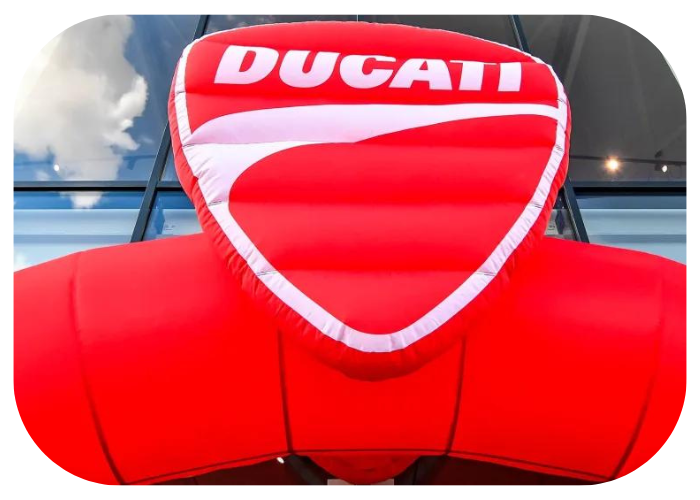 Untitled design (17) Ducati Opblaasbare Boog Door Promo Bears