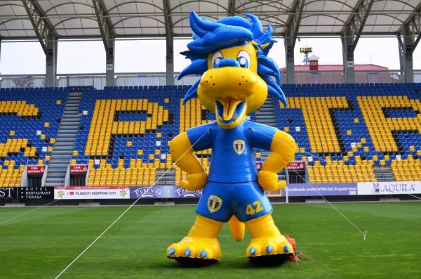Custom-Lion-Mascot-by-Promo-Bears-1 Je mascotte als gigantisch opblaasbaar object